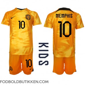 Holland Memphis Depay #10 Hjemmebanetrøje Børn VM 2022 Kortærmet (+ Korte bukser)